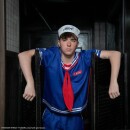 Stranger Things: Scoops Ahoy Steve Costume Größe S/M