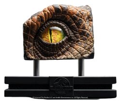 The Lost World: Jurassic Park Replik Male Velociraptor Eye Prop 23 cm