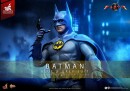 The Flash Movie Masterpiece Actionfigur 1/6 Batman (Blue & Grey Suit) Limited Edition Hot Toys Exclusive 30 cm