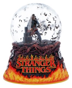 Stranger Things Schneekugel Eddies Sacrifice 14 cm