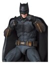 Zack Snyders Justice League MAFEX Actionfigur Batman 16...