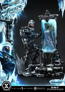 DC Comics Real Elite Masterline Series Statue 1/3 Batman (Comics) Mr. Freeze Heart of Ice (Design by Carlos DAnda) Deluxe Version 82 cm