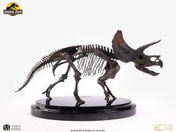 Jurassic Park Statue 1/24 Triceratops Fossil Skeleton Bronze 35 cm
