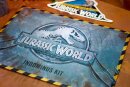 Jurassic World Geschenkbox Indominus Kit SET Park Karte Pin Pass Banner