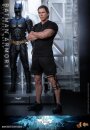 The Dark Knight Rises Movie Masterpiece Actionfigur & Diorama 1/6 Batman Armory with Bruce Wayne 30 cm