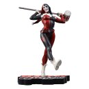 DC Direct  Statue Harley Quinn: Red White & Black...