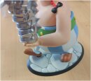 Asterix Figur Obelix Stack of Helmets + Idefix Helmstapel beschädigt