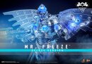 Batman & Robin Movie Masterpiece Actionfigur 1/6 Mr. Freeze Deluxe Version 33 cm