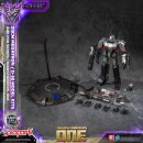 Transformers: Generation One AMK Pro Series Plastic Model Kit D-16/Megatron Final Form 20 cm